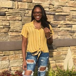 Meet your Posher, Mia